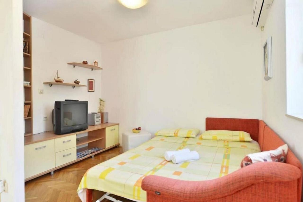 Apartment Vicko โอมิช ภายนอก รูปภาพ