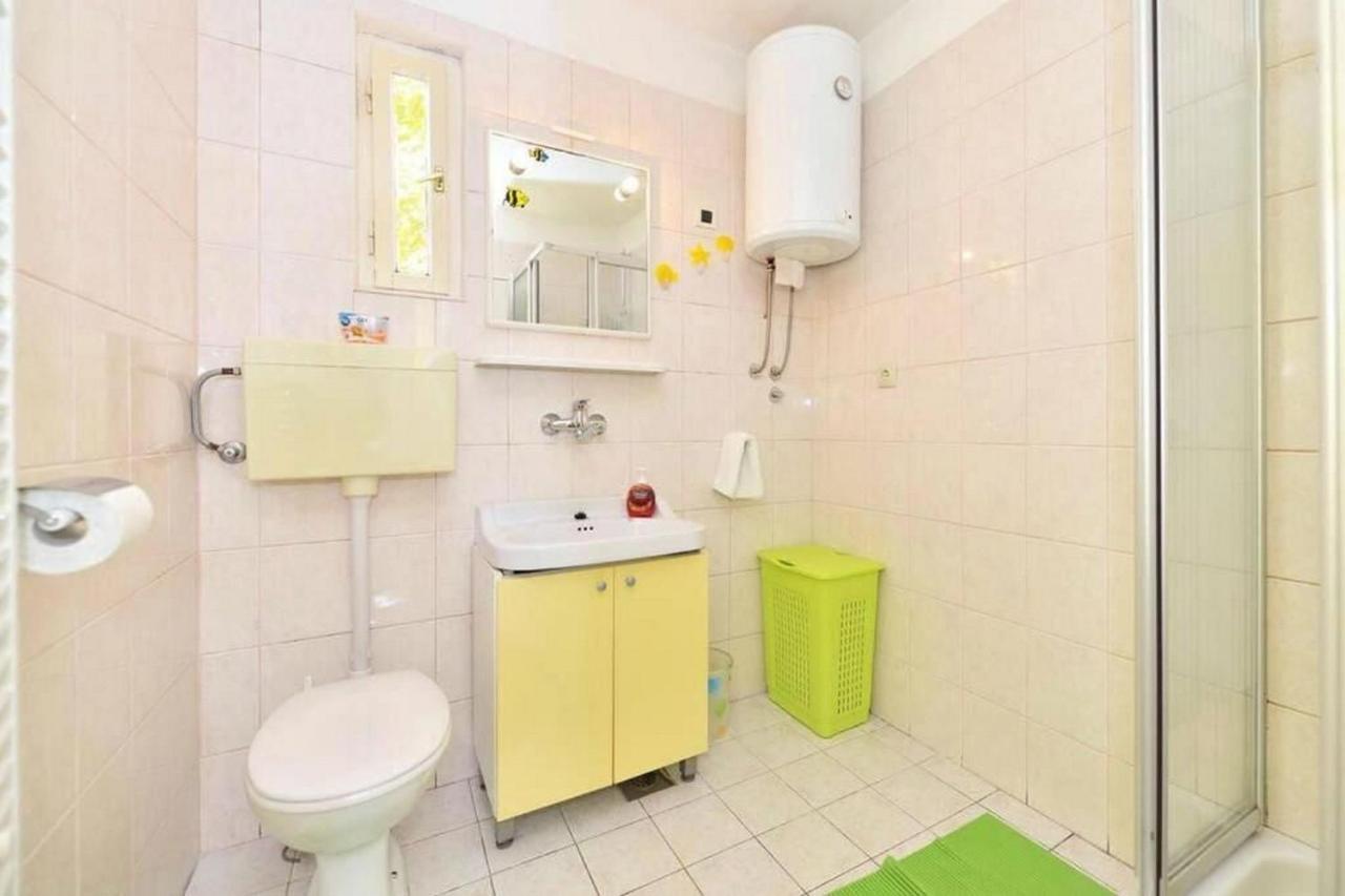 Apartment Vicko โอมิช ภายนอก รูปภาพ