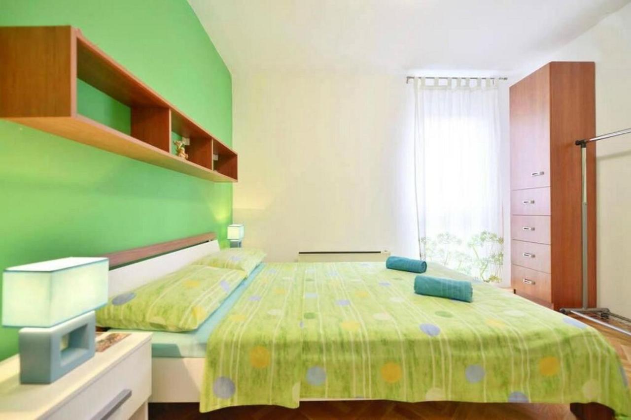 Apartment Vicko โอมิช ภายนอก รูปภาพ