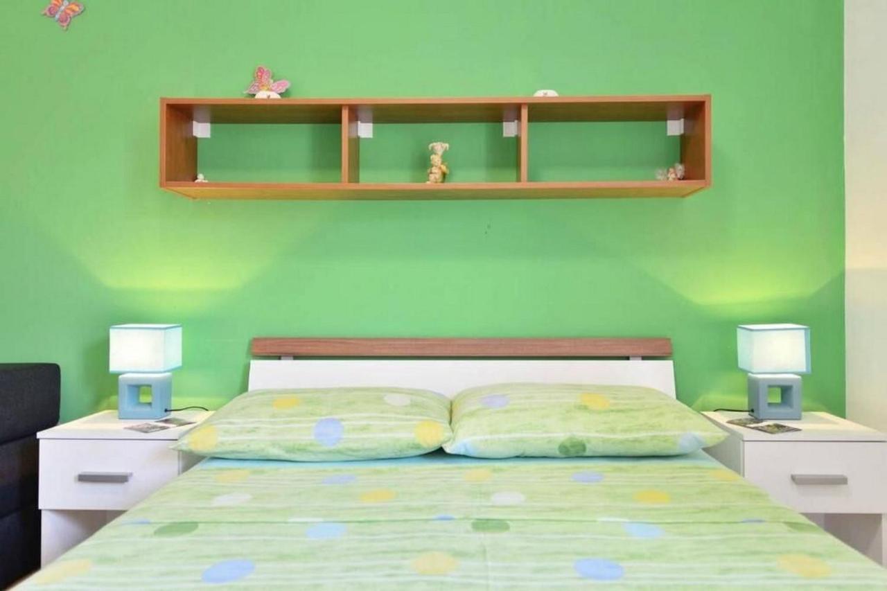 Apartment Vicko โอมิช ภายนอก รูปภาพ
